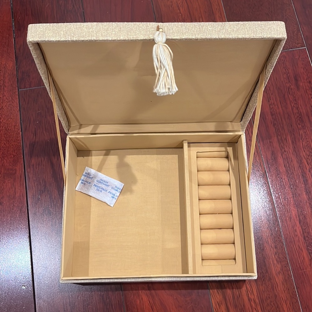 Jewelry Box - Picture 3 of 4